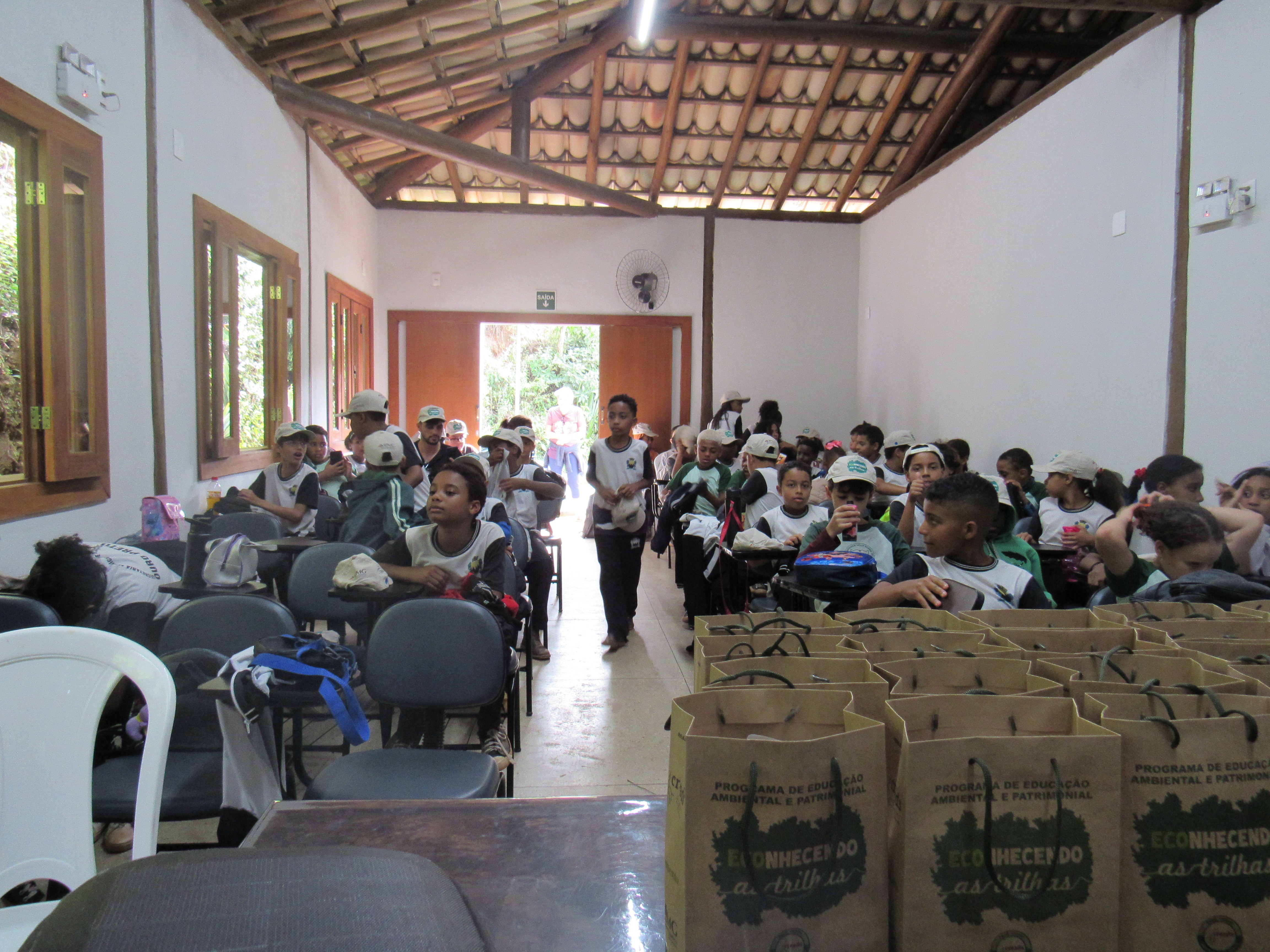 Atividades de educação ambiental no CEAMP